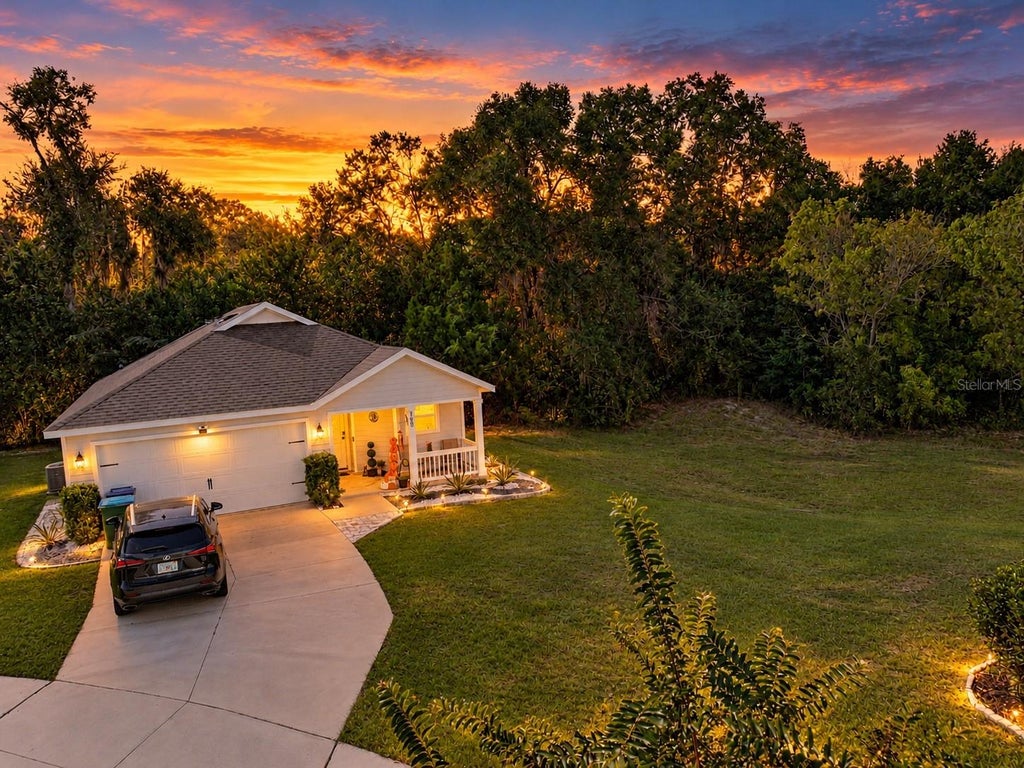Photo of 708 SW 251st Way, Newberry, FL 32669 (MLS # GC544162)