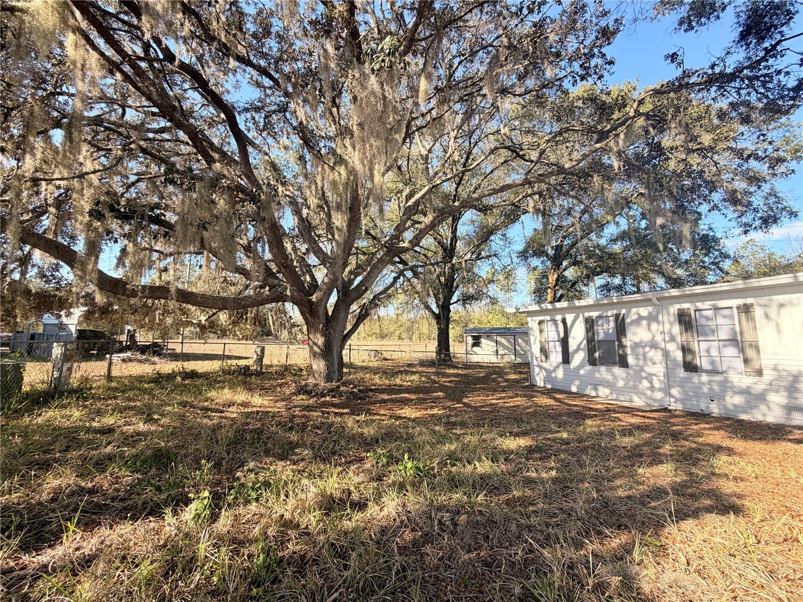 HILL N DALE THE VILLAGE - Residential