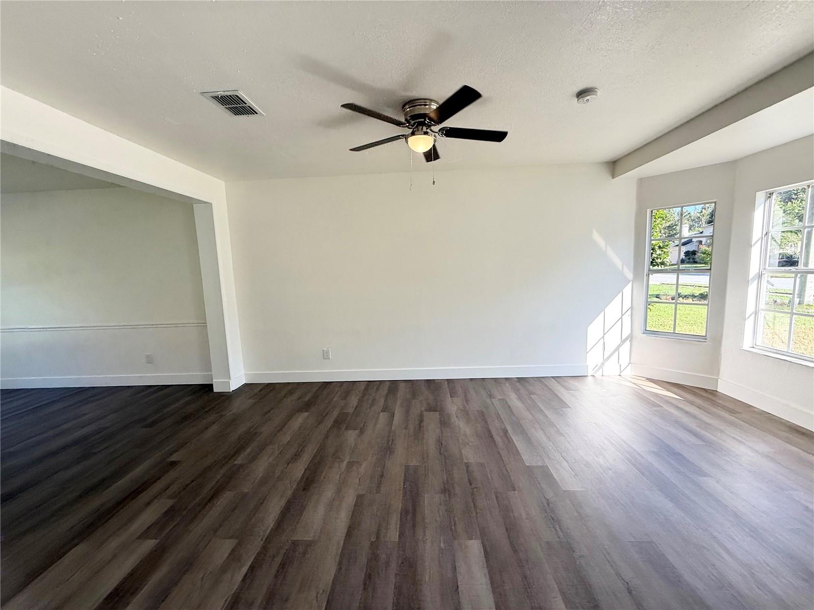 RIVERSIDE AT TWIN RIVERS UN 3C - Residential Lease