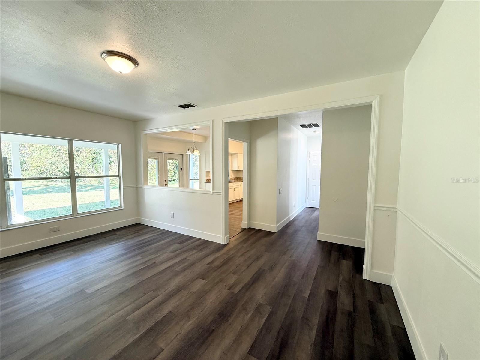 RIVERSIDE AT TWIN RIVERS UN 3C - Residential Lease