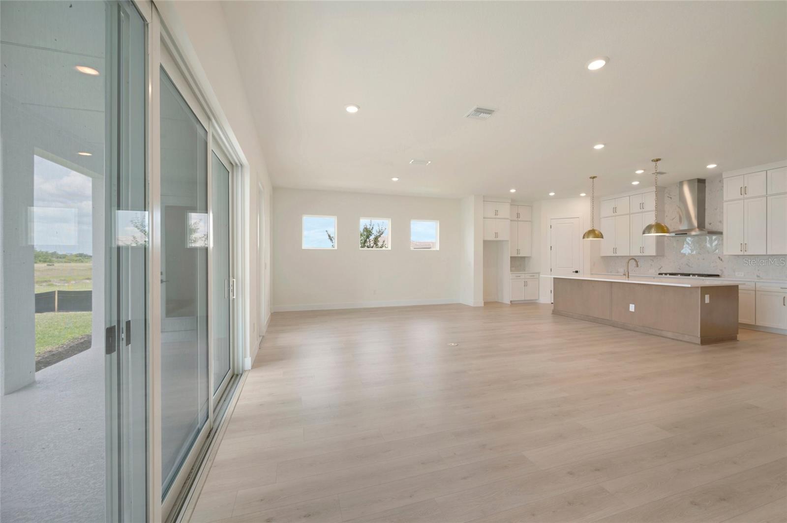 PALMERA AT WELLEN PARK - Residential