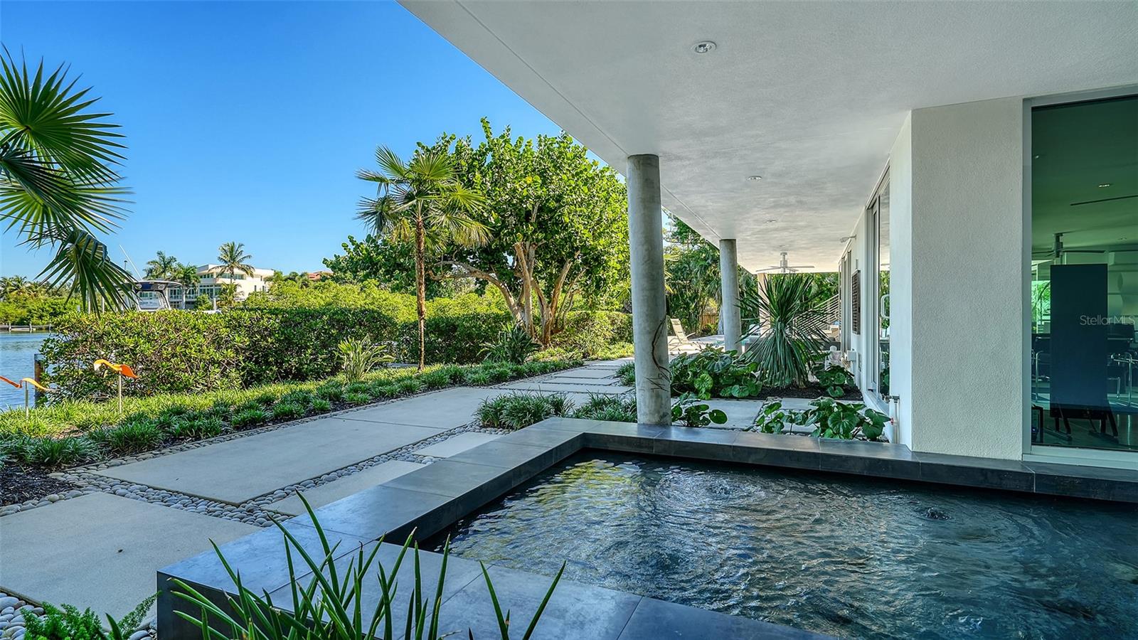 COCOANUT BAYOU - Residential