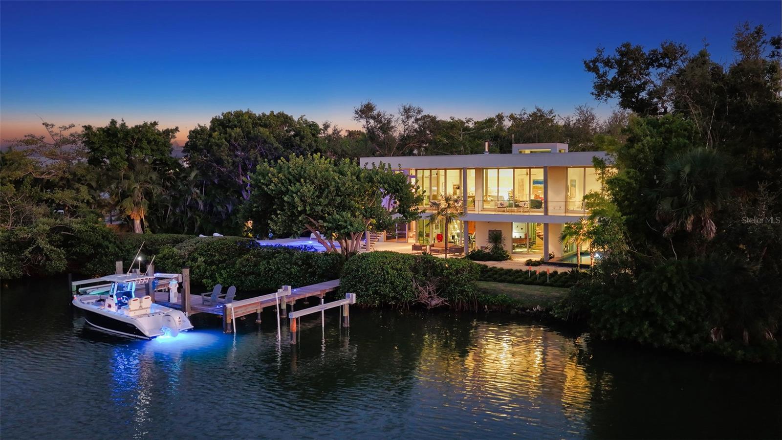 COCOANUT BAYOU - Residential