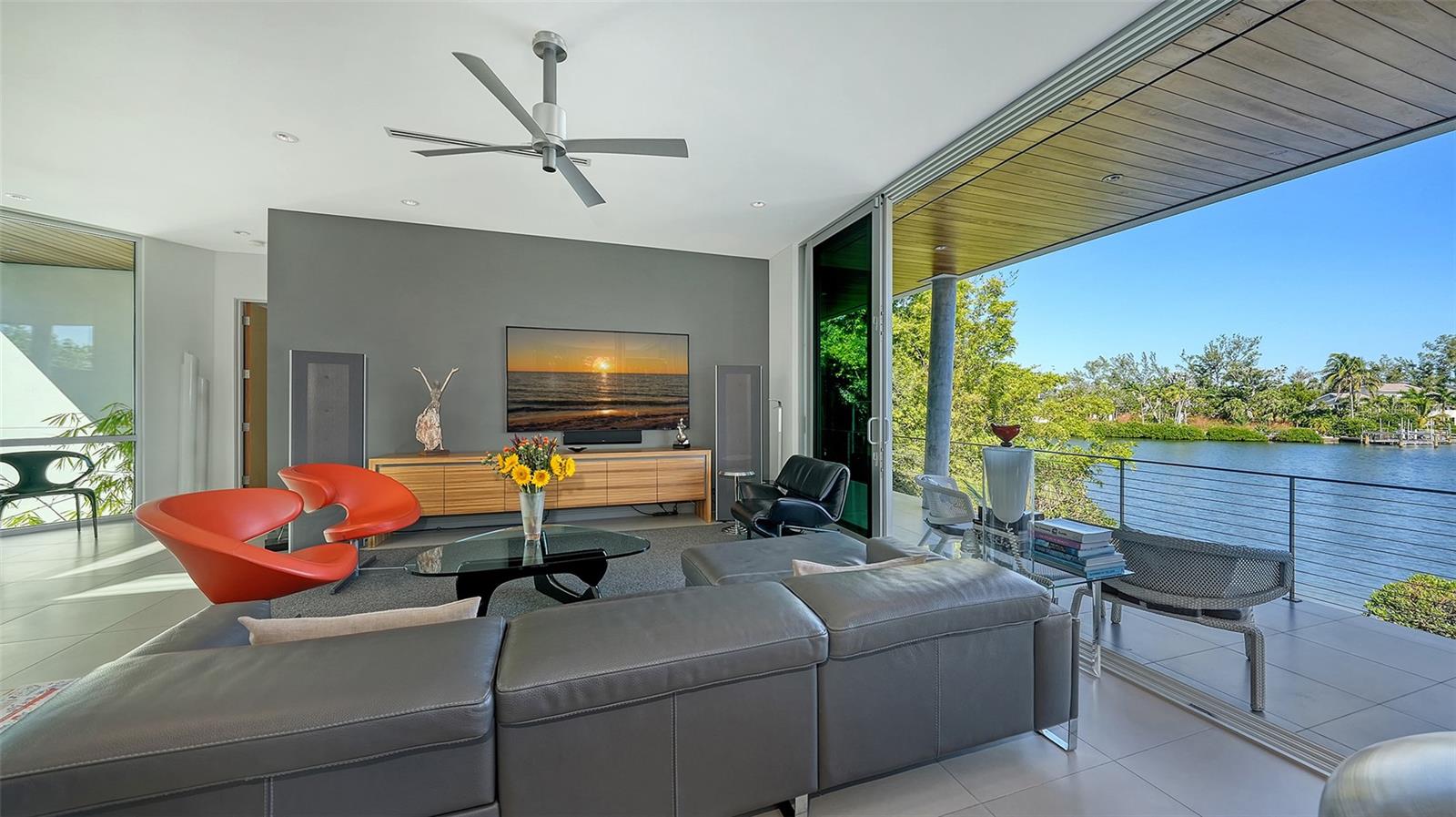 COCOANUT BAYOU - Residential