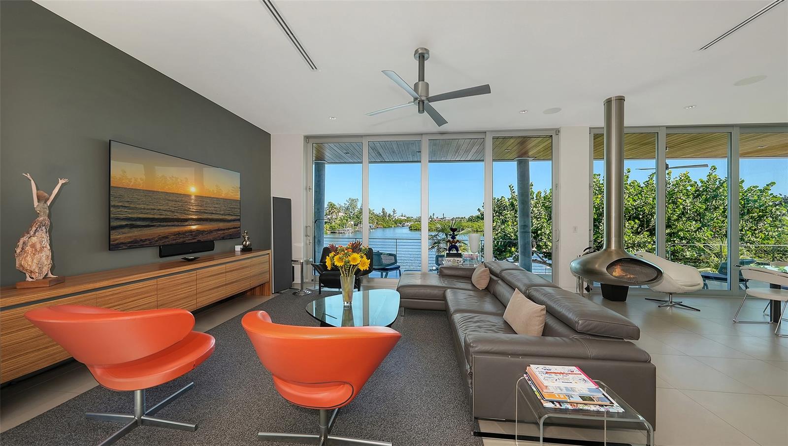 COCOANUT BAYOU - Residential