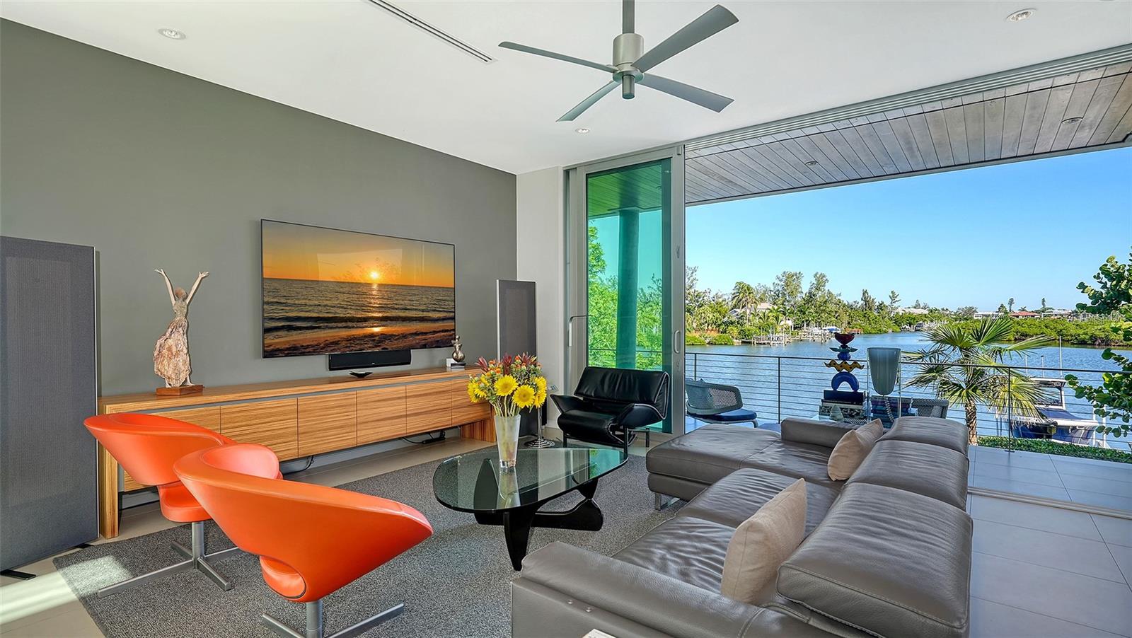 COCOANUT BAYOU - Residential