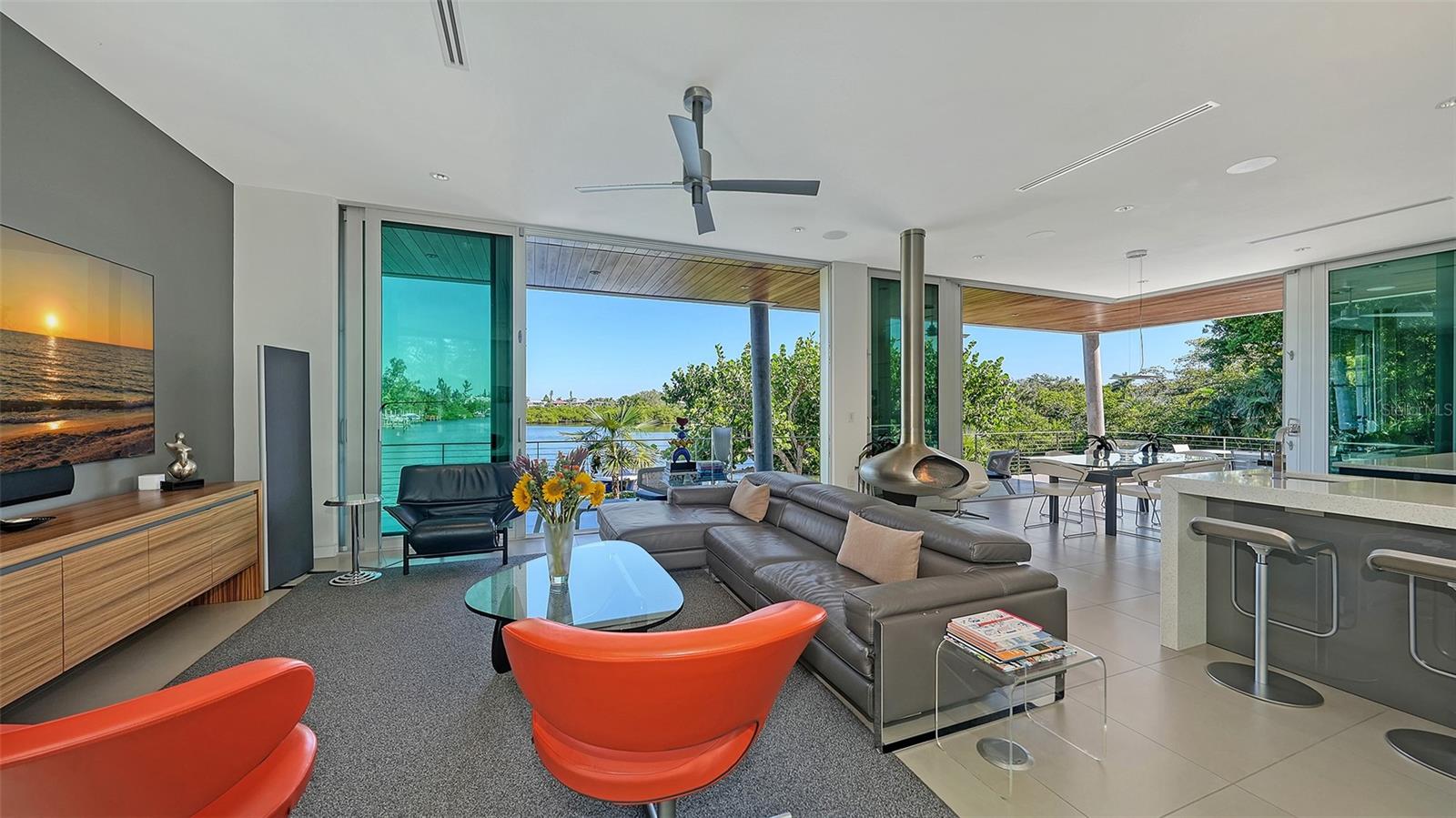 COCOANUT BAYOU - Residential
