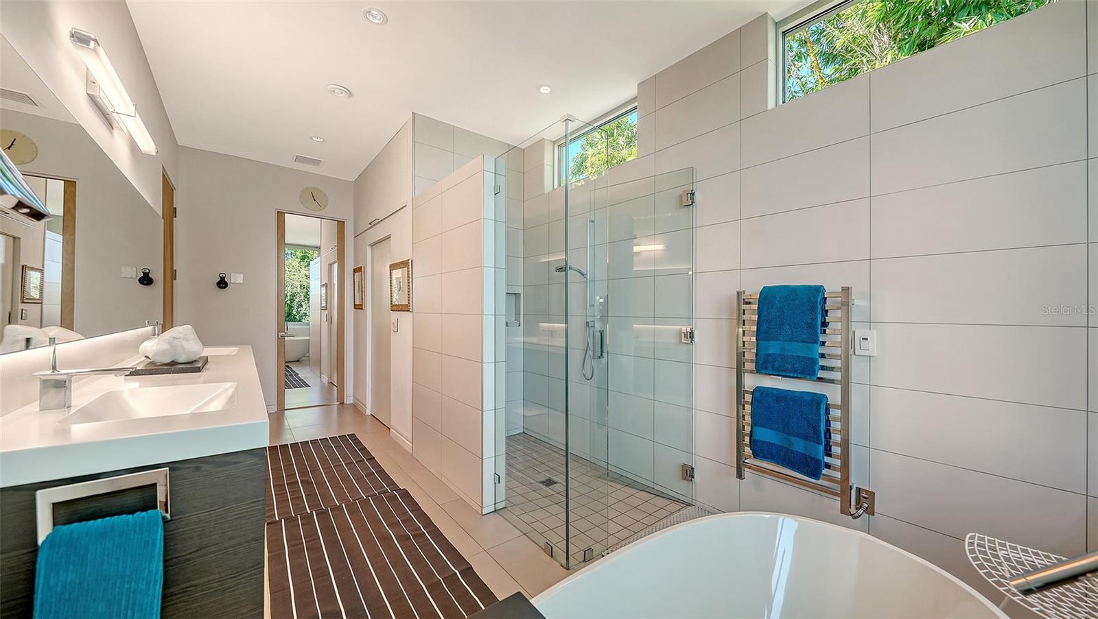 COCOANUT BAYOU - Residential