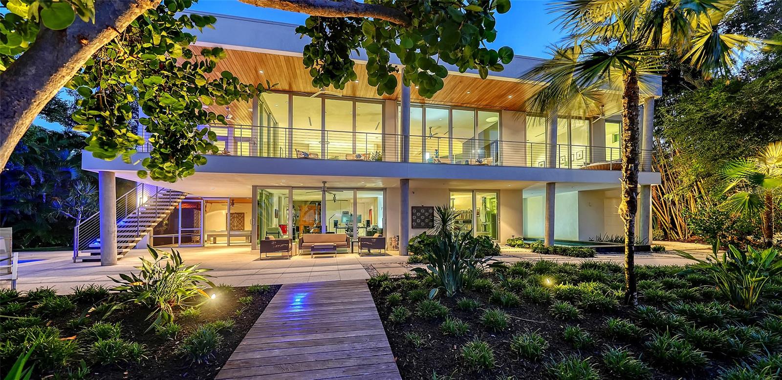 COCOANUT BAYOU - Residential