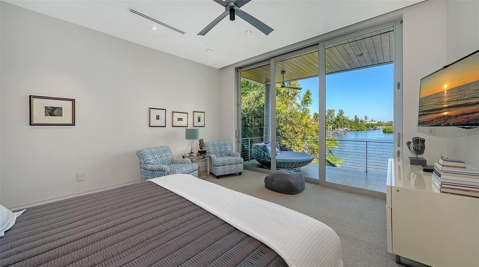 COCOANUT BAYOU - Residential
