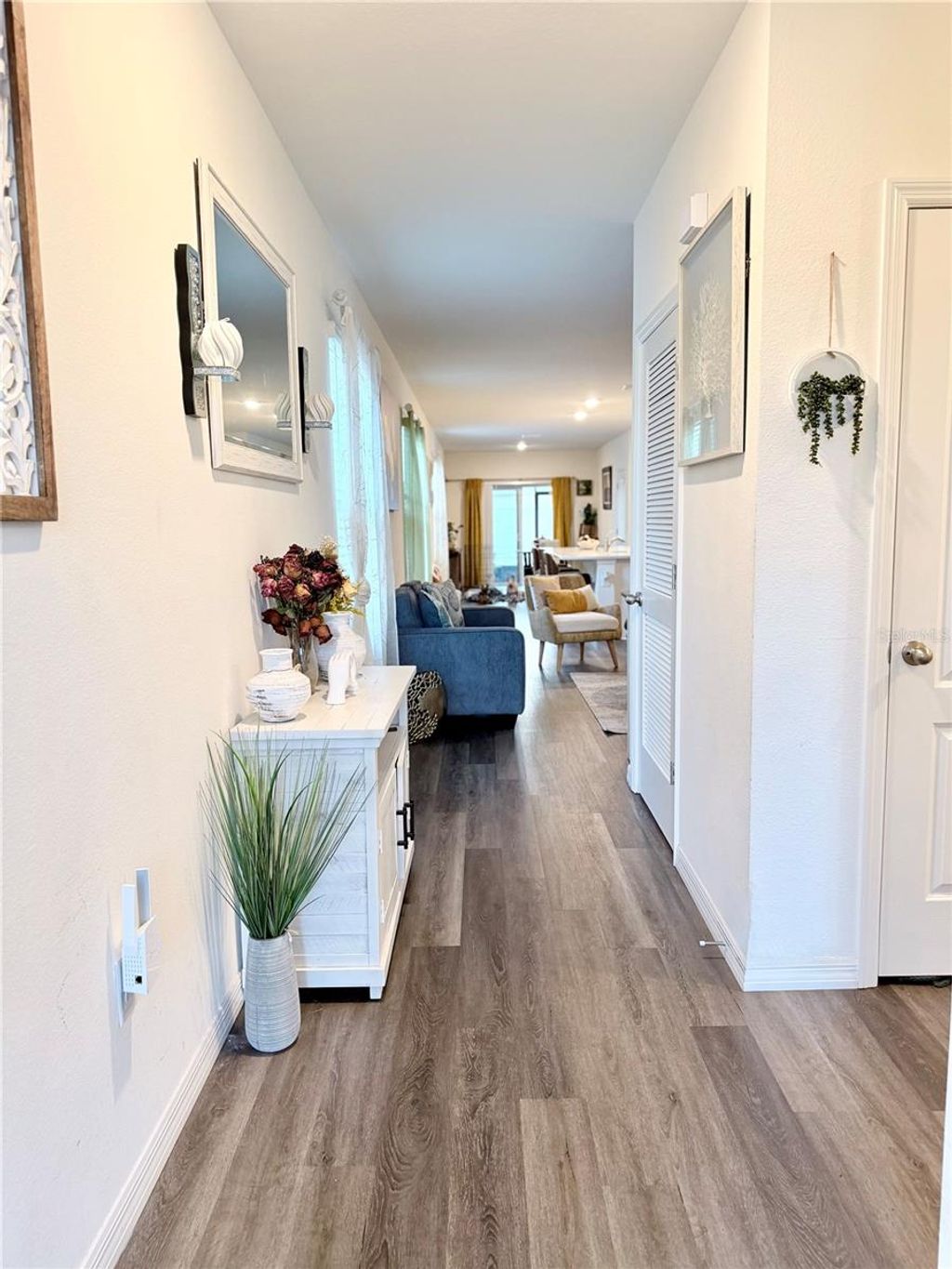 Photo of 6310 Canter Circle, Apopka, FL 32712 (MLS # S5142469)