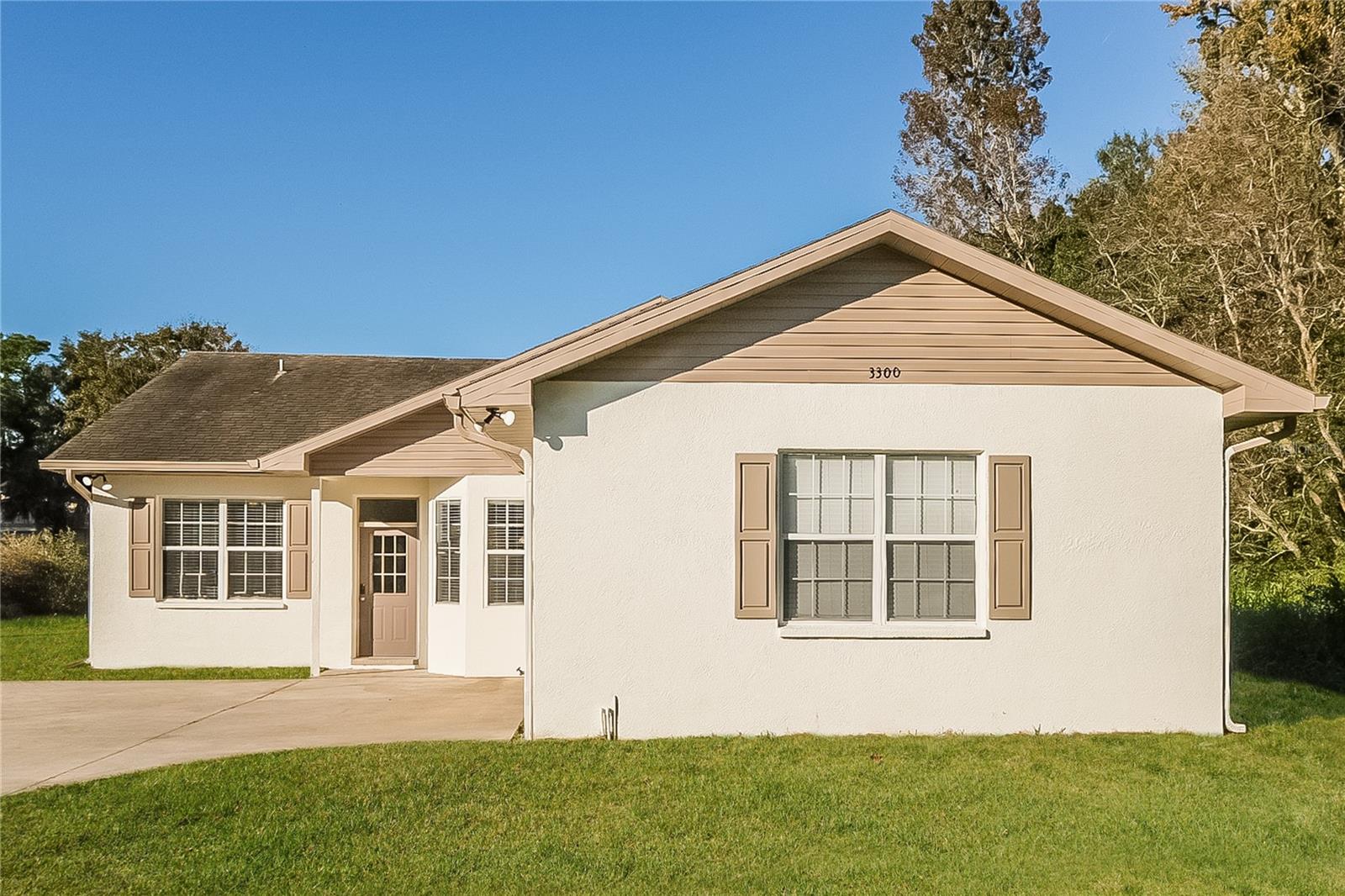 SEMINOLE LAKE ESTATES - Residential Lease