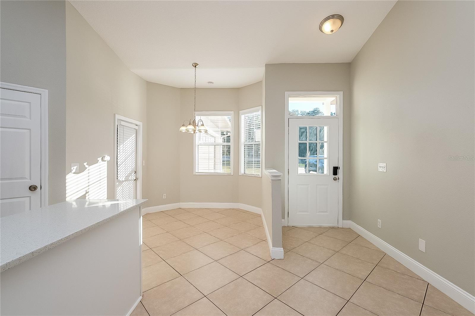 SEMINOLE LAKE ESTATES - Residential Lease