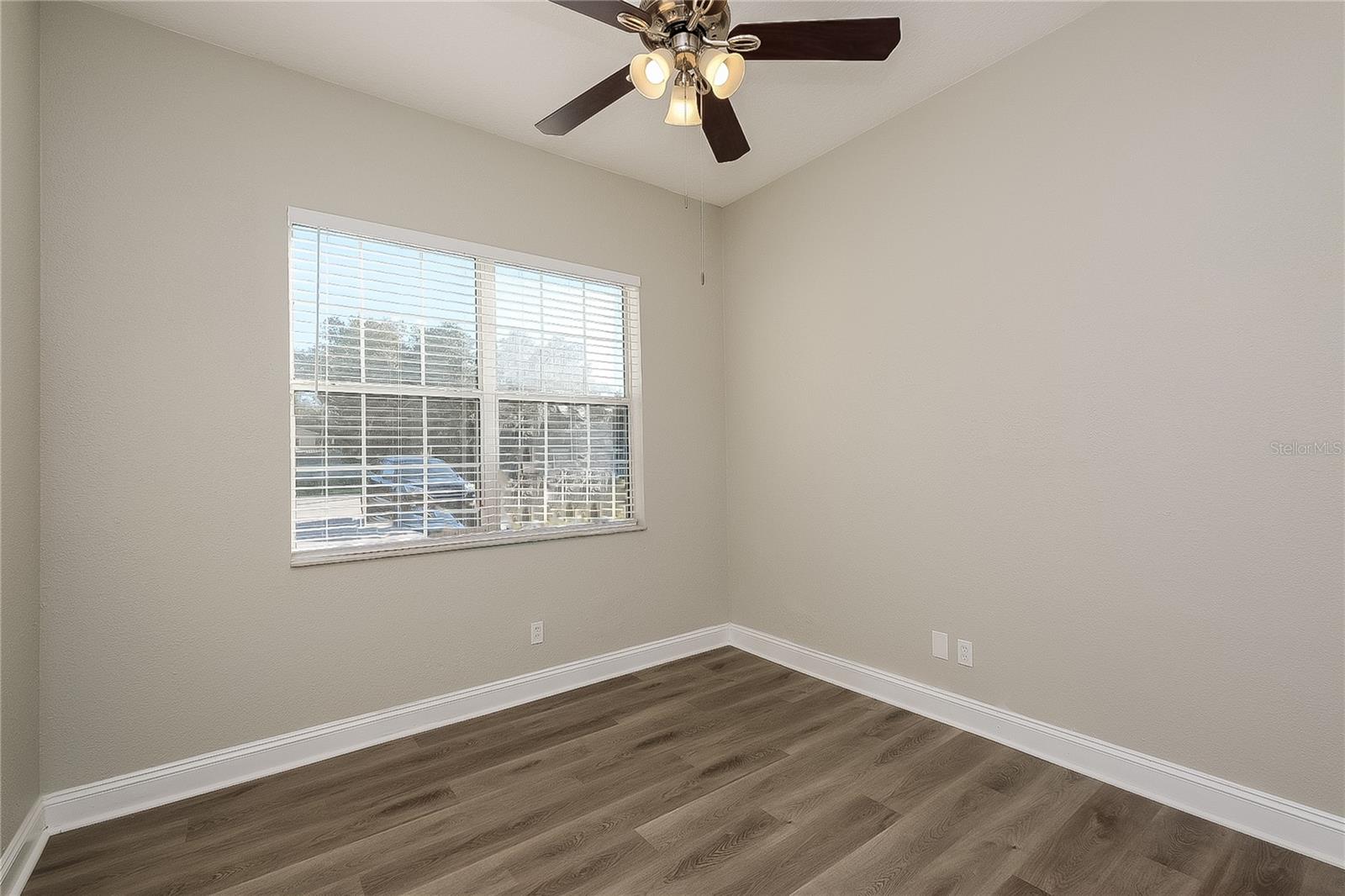 SEMINOLE LAKE ESTATES - Residential Lease