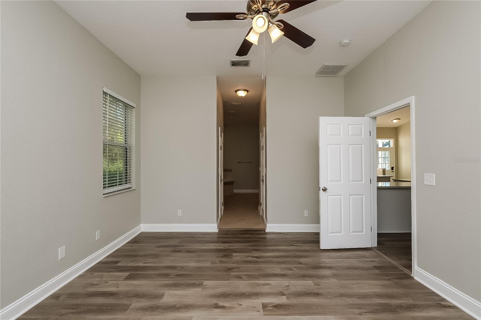 SEMINOLE LAKE ESTATES - Residential Lease