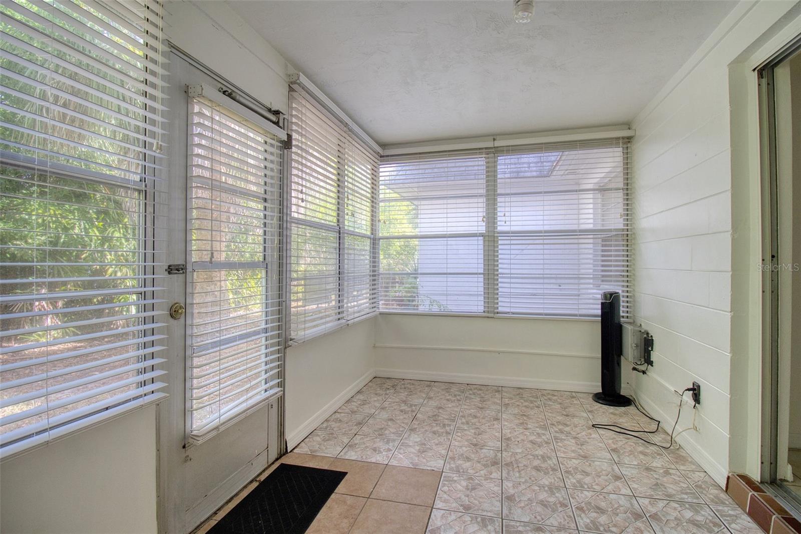 GARDENS BEACON SQUARE - Residential