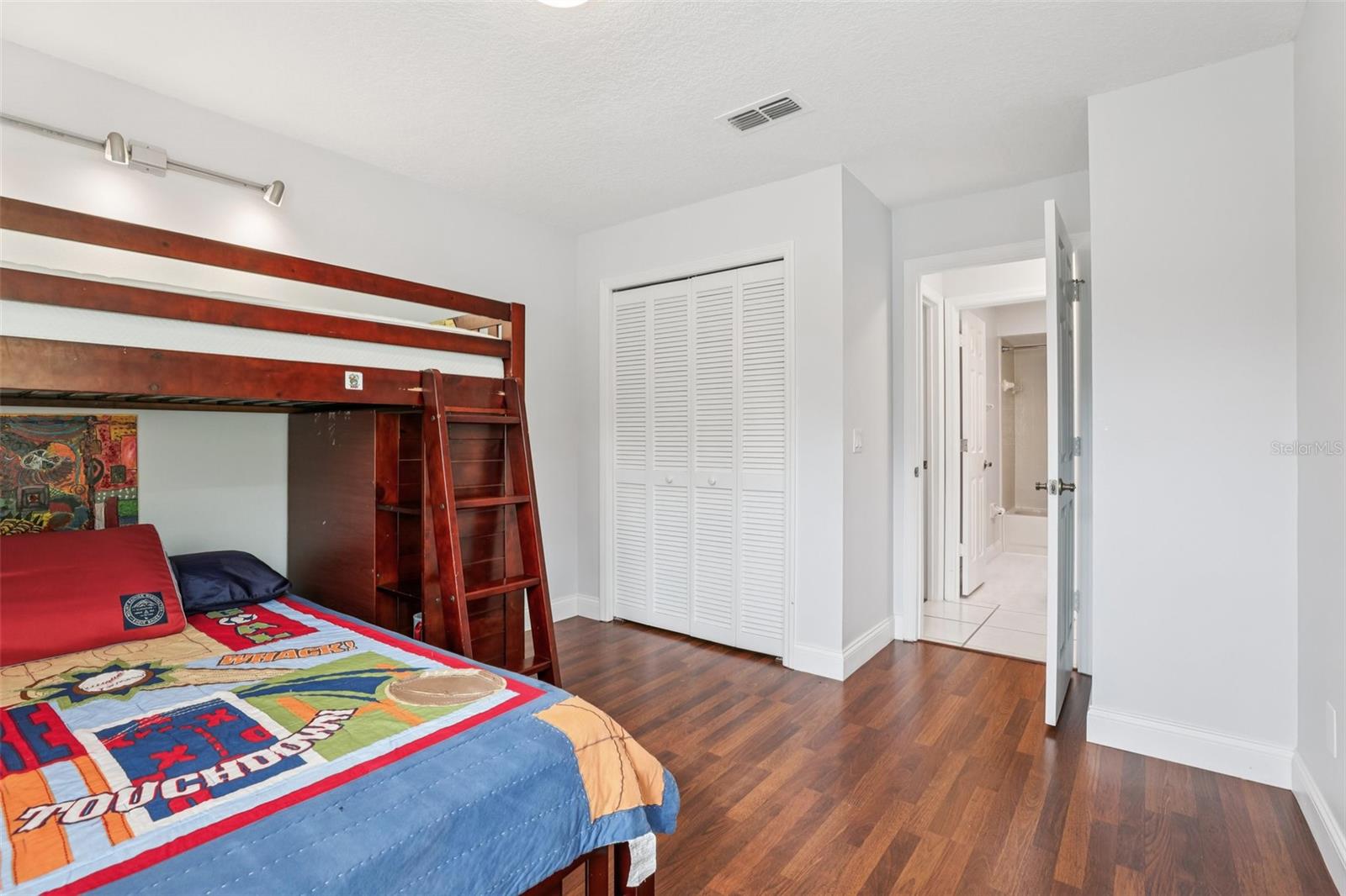 GRANADA VILLAS PH 03 - Residential