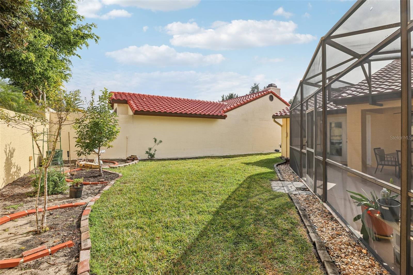 GRANADA VILLAS PH 03 - Residential