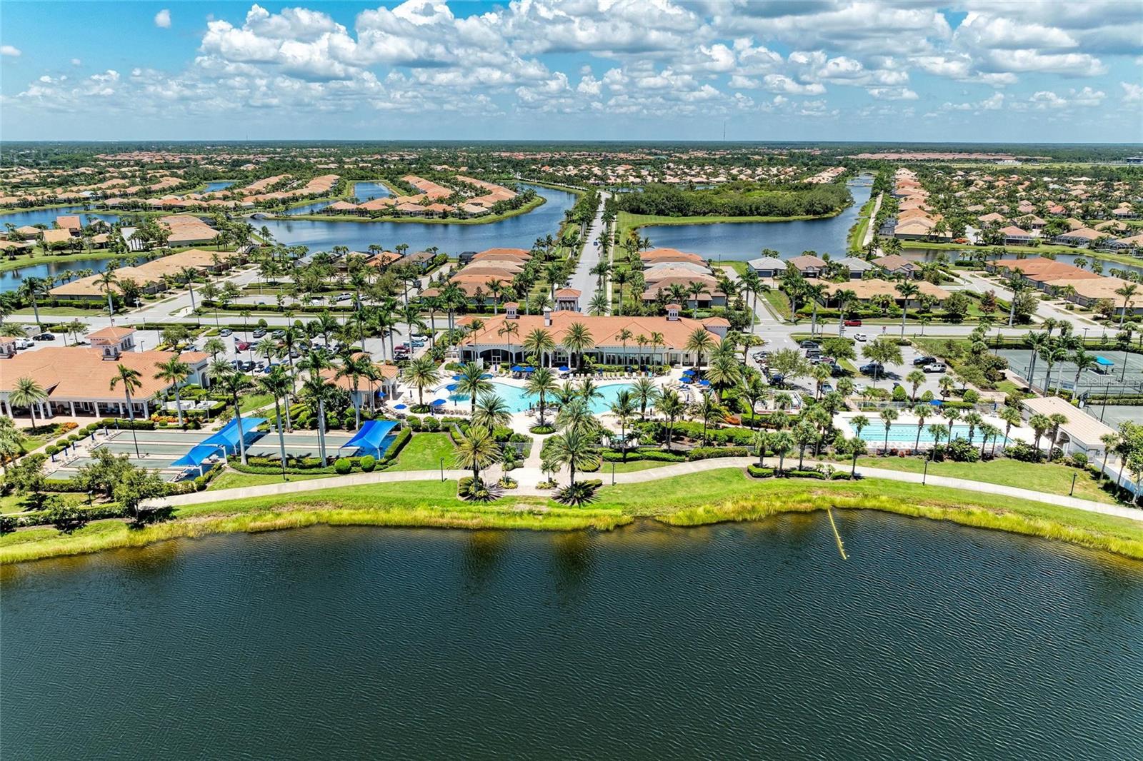 ISLANDWALK AT THE WEST VILLAGE - Residential