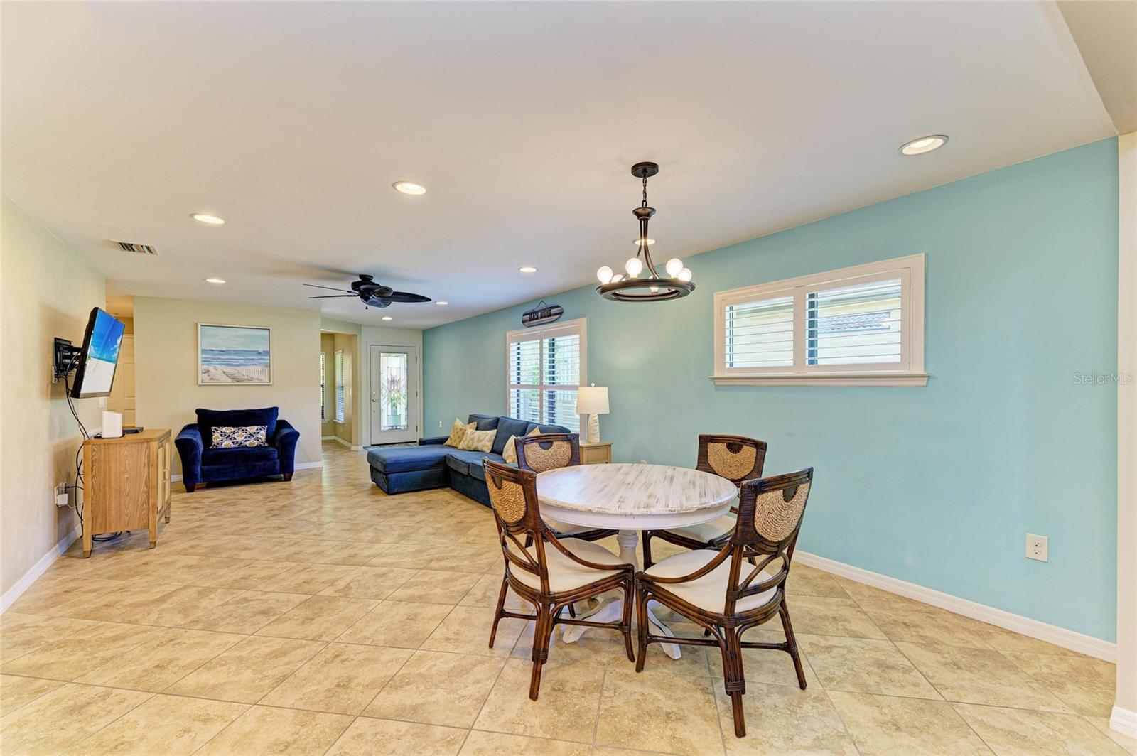 ISLANDWALK AT THE WEST VILLAGE - Residential