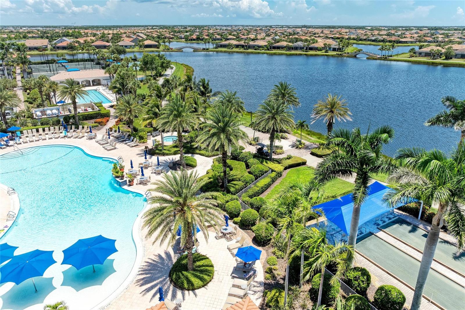 ISLANDWALK AT THE WEST VILLAGE - Residential