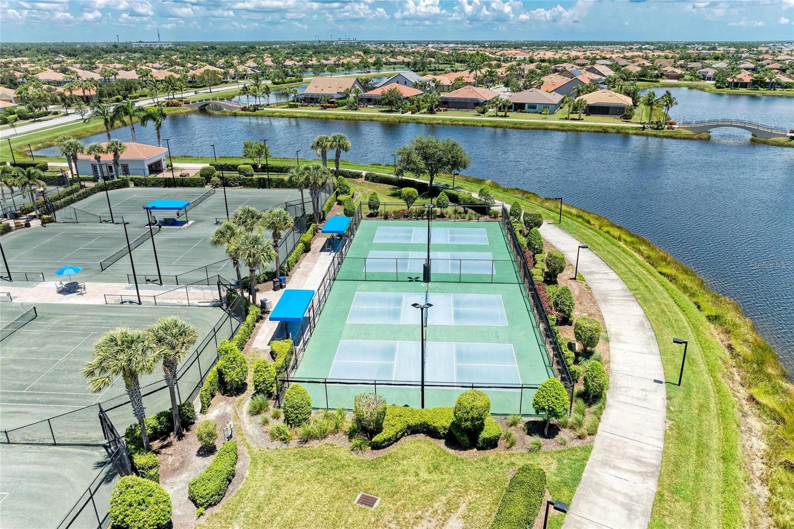 ISLANDWALK AT THE WEST VILLAGE - Residential