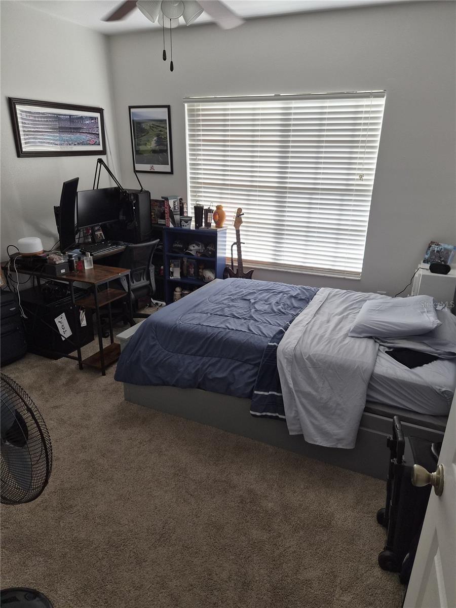 GREEN VALLEY ESTATES UNIT TWO - Residential Lease