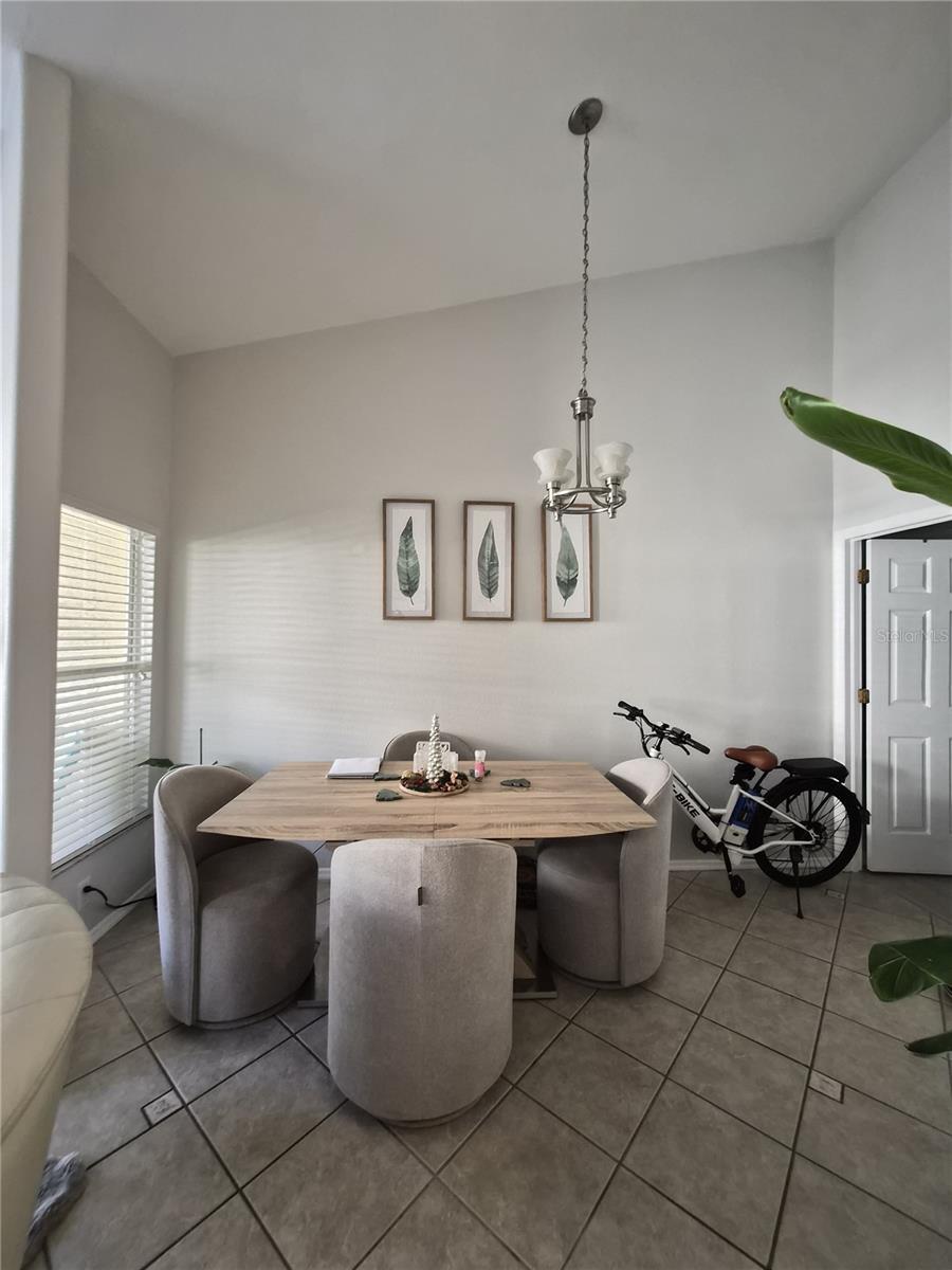 GREEN VALLEY ESTATES UNIT TWO - Residential Lease