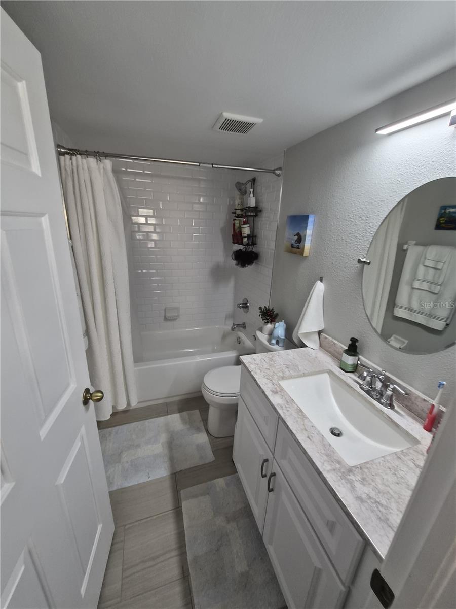 GREEN VALLEY ESTATES UNIT TWO - Residential Lease