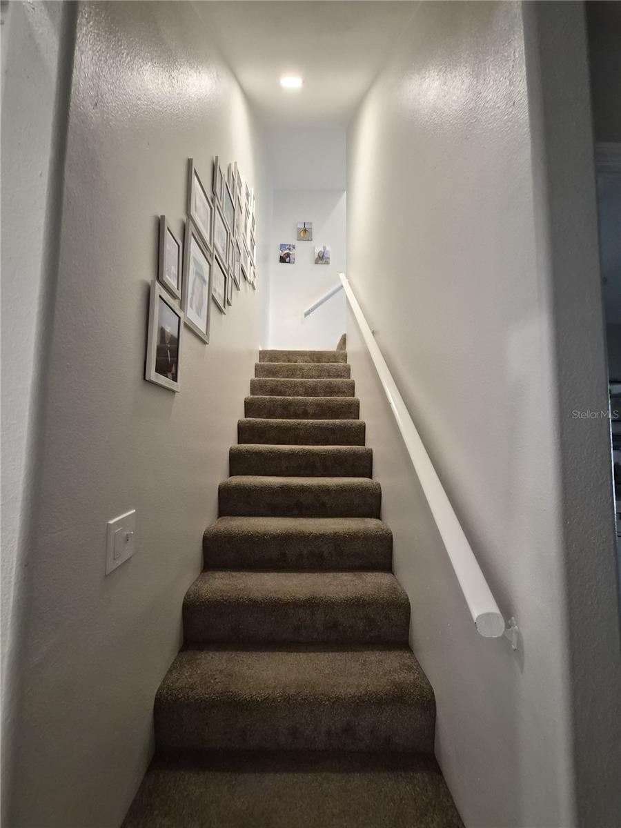 GREEN VALLEY ESTATES UNIT TWO - Residential Lease