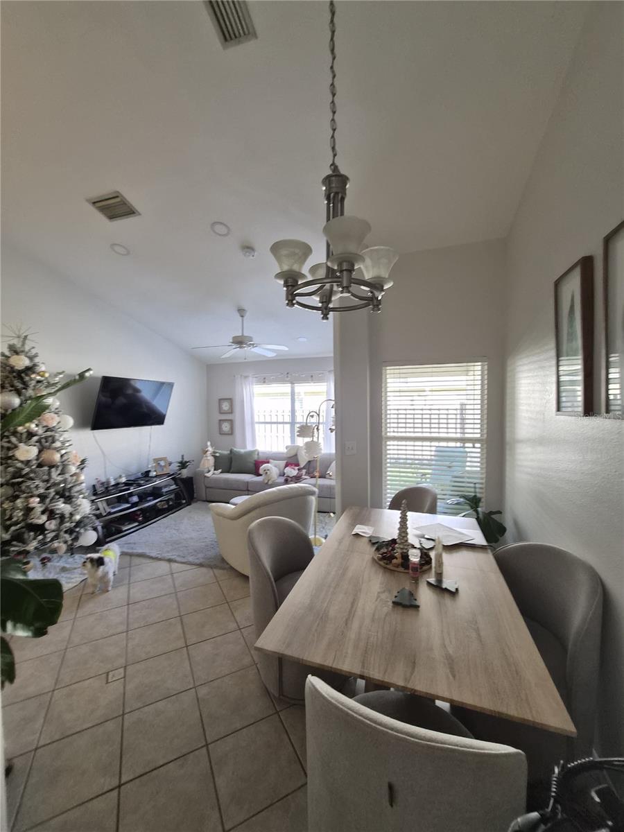 GREEN VALLEY ESTATES UNIT TWO - Residential Lease