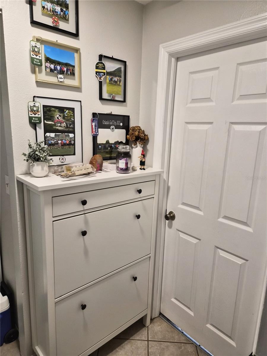 GREEN VALLEY ESTATES UNIT TWO - Residential Lease