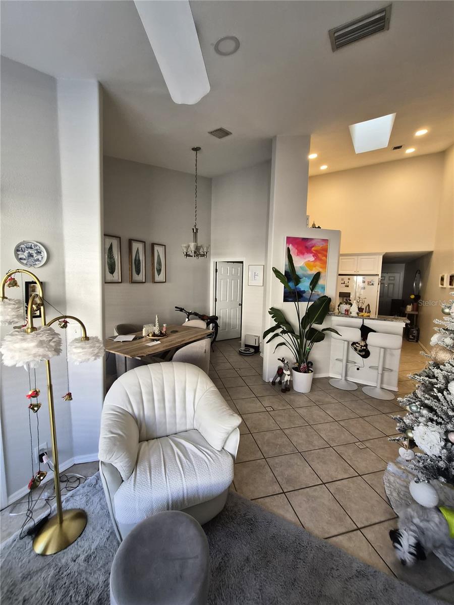 GREEN VALLEY ESTATES UNIT TWO - Residential Lease