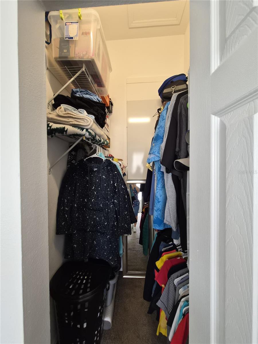 GREEN VALLEY ESTATES UNIT TWO - Residential Lease