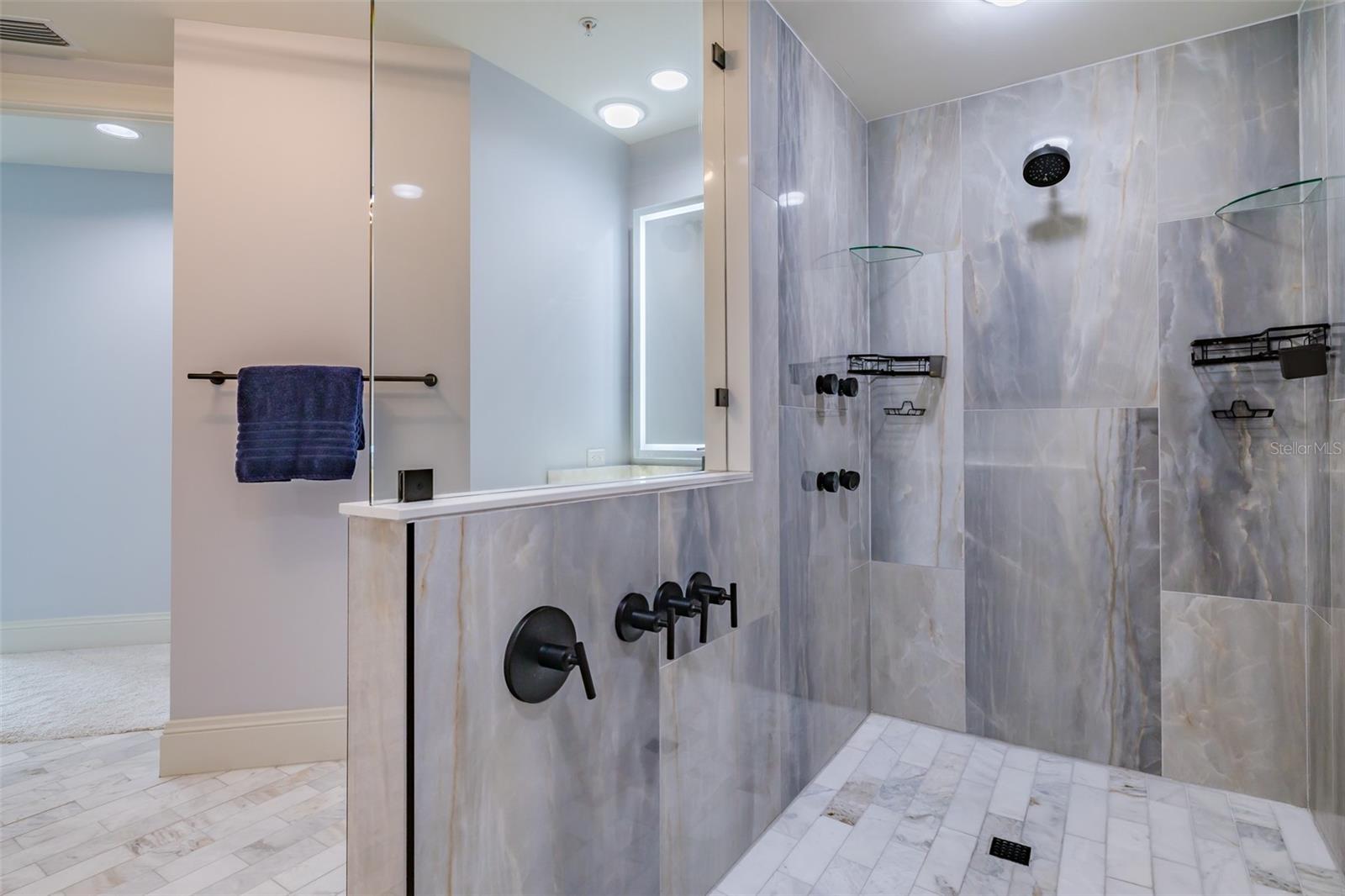 BEL MARE PH I - Residential