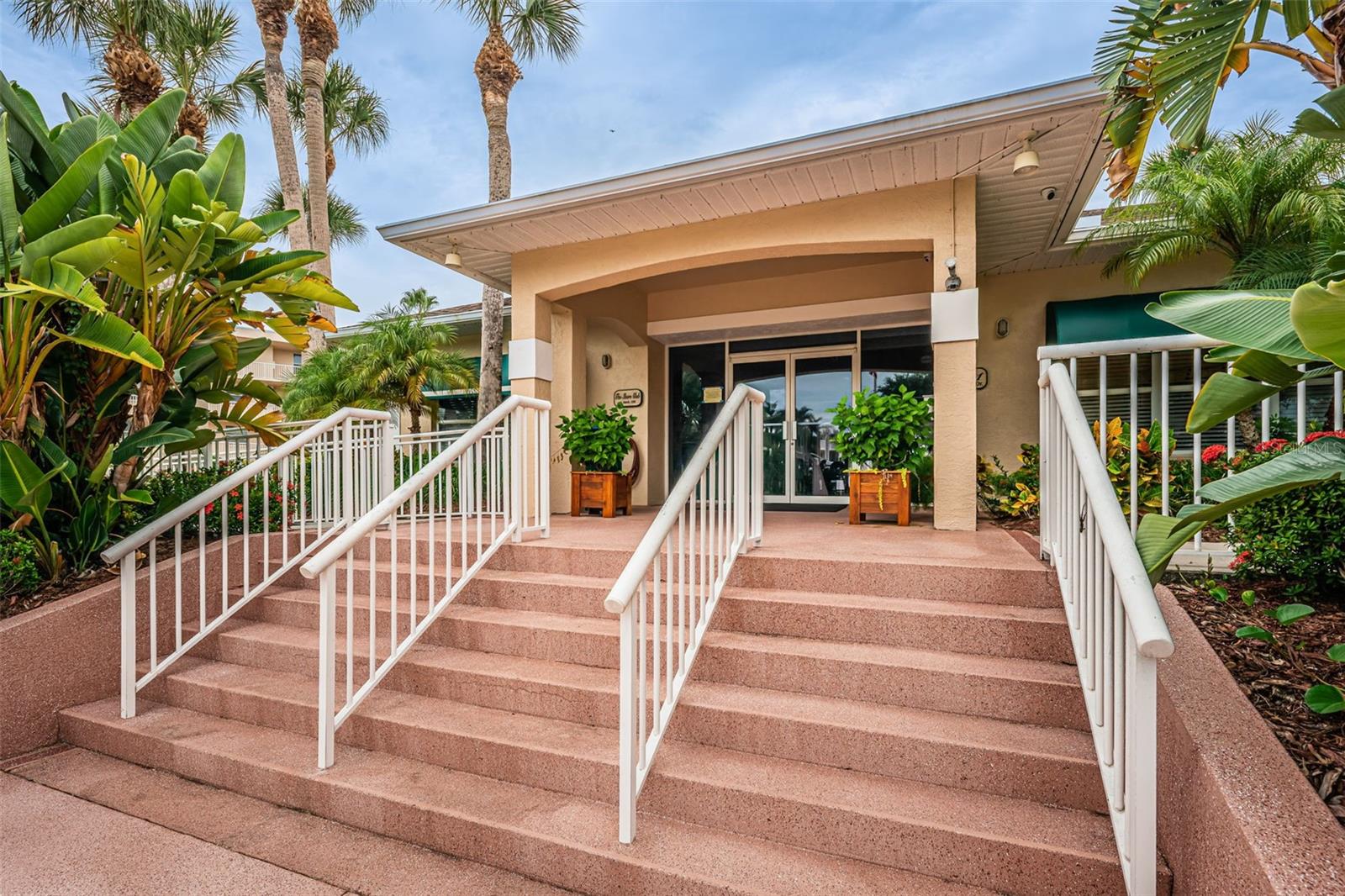 LONG BAYOU - Residential