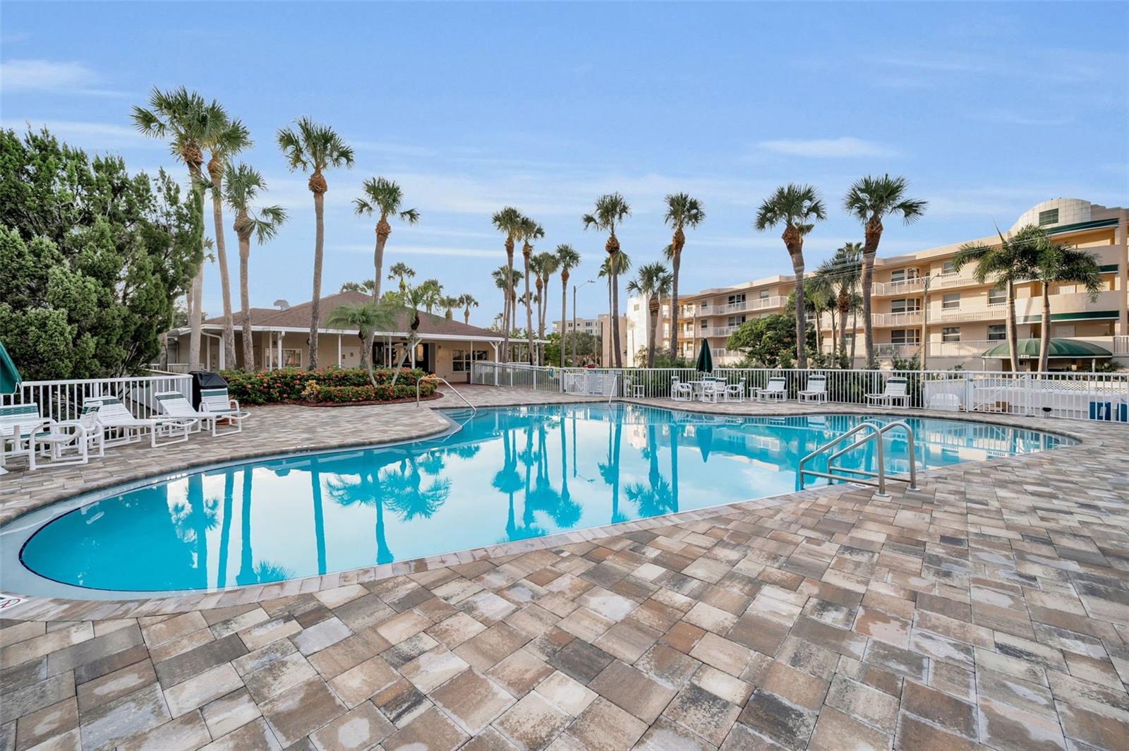 LONG BAYOU - Residential