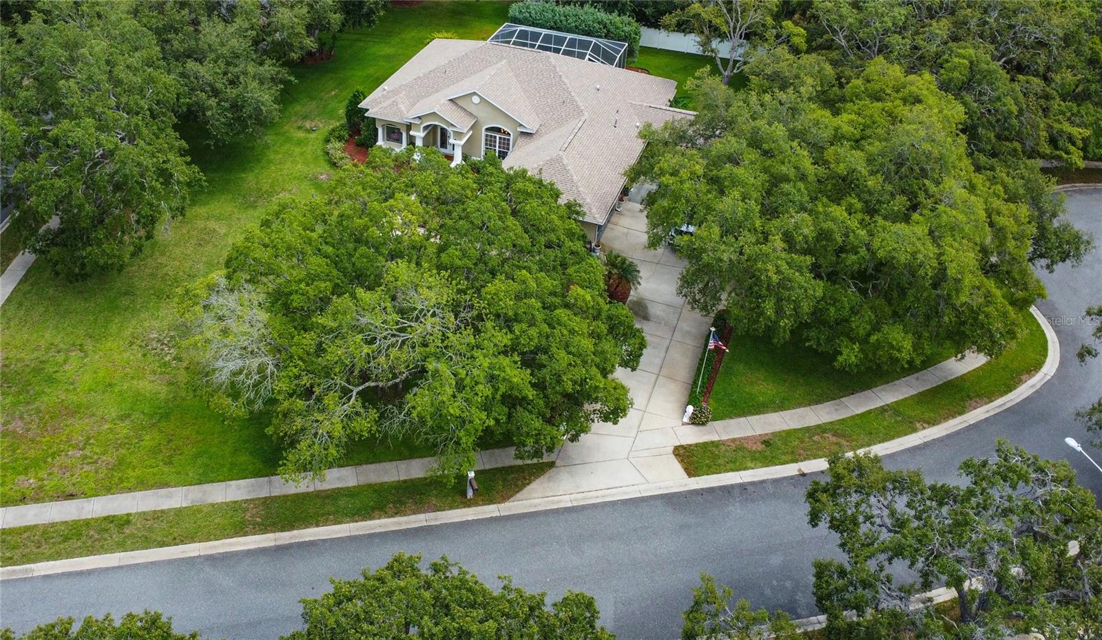 AUTUMN OAKS - Residential