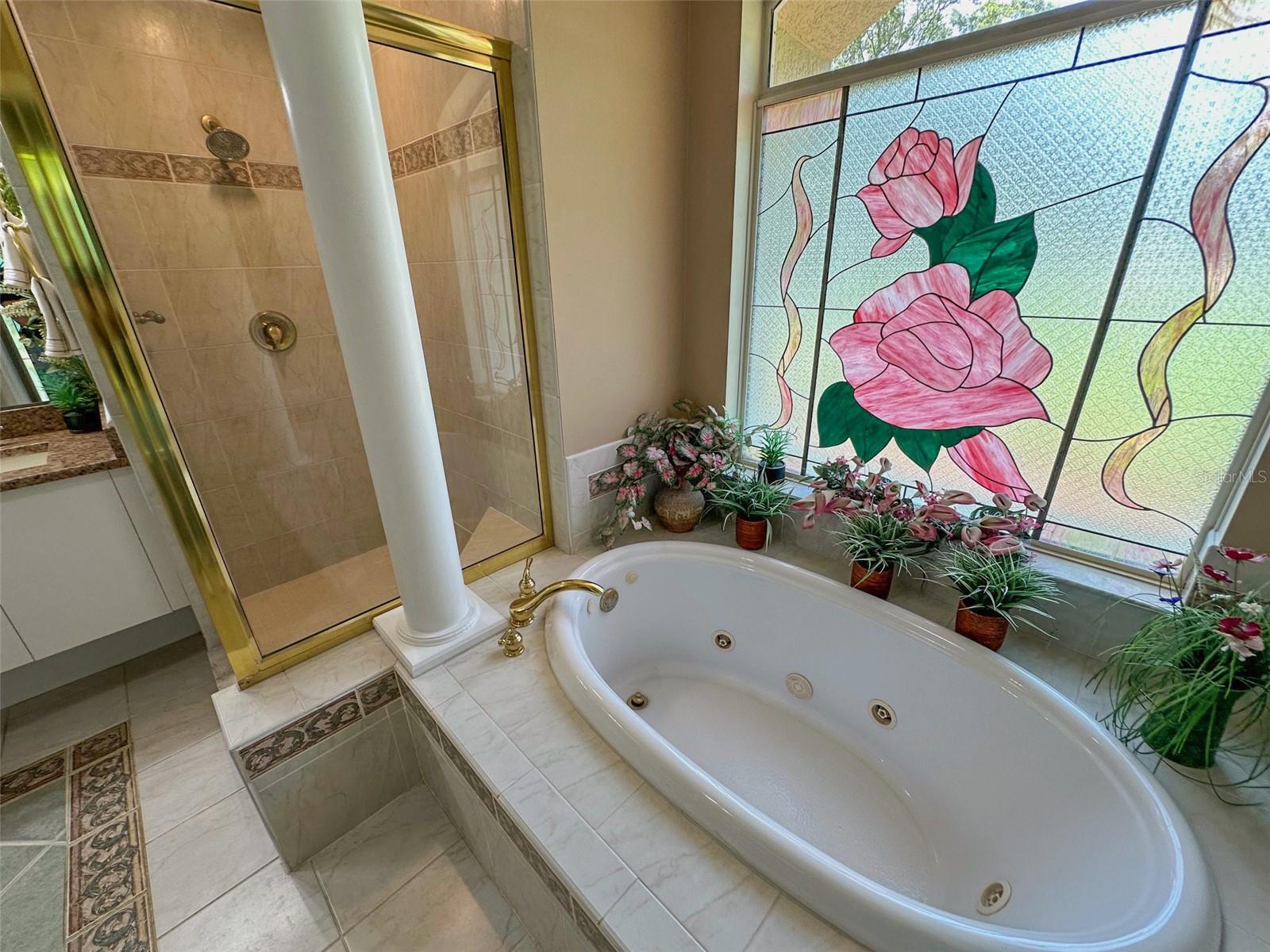 AUTUMN OAKS - Residential