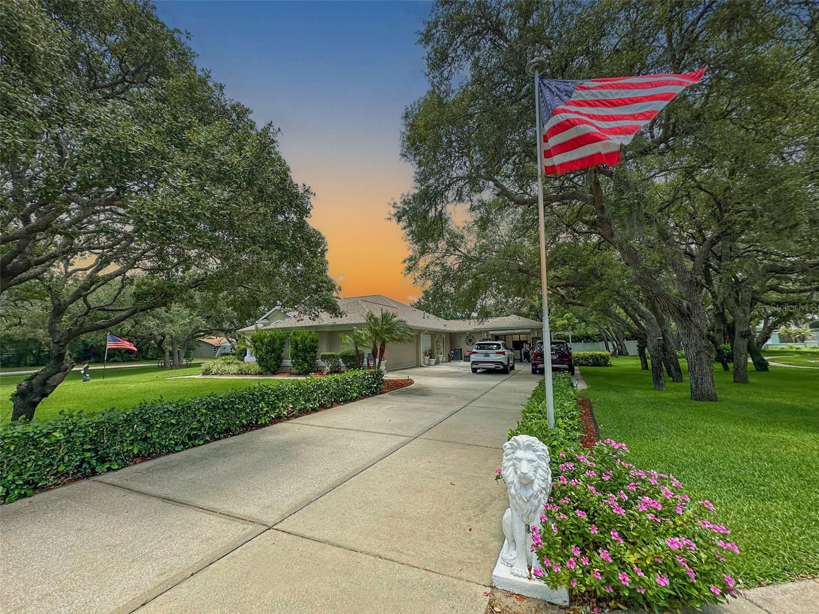 AUTUMN OAKS - Residential