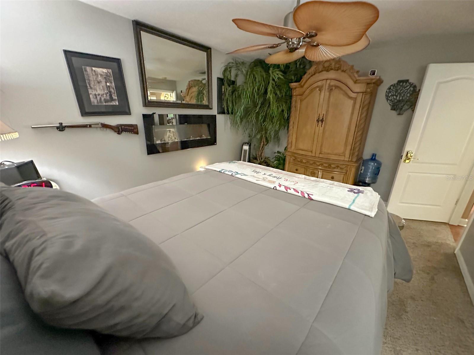 AUTUMN OAKS - Residential