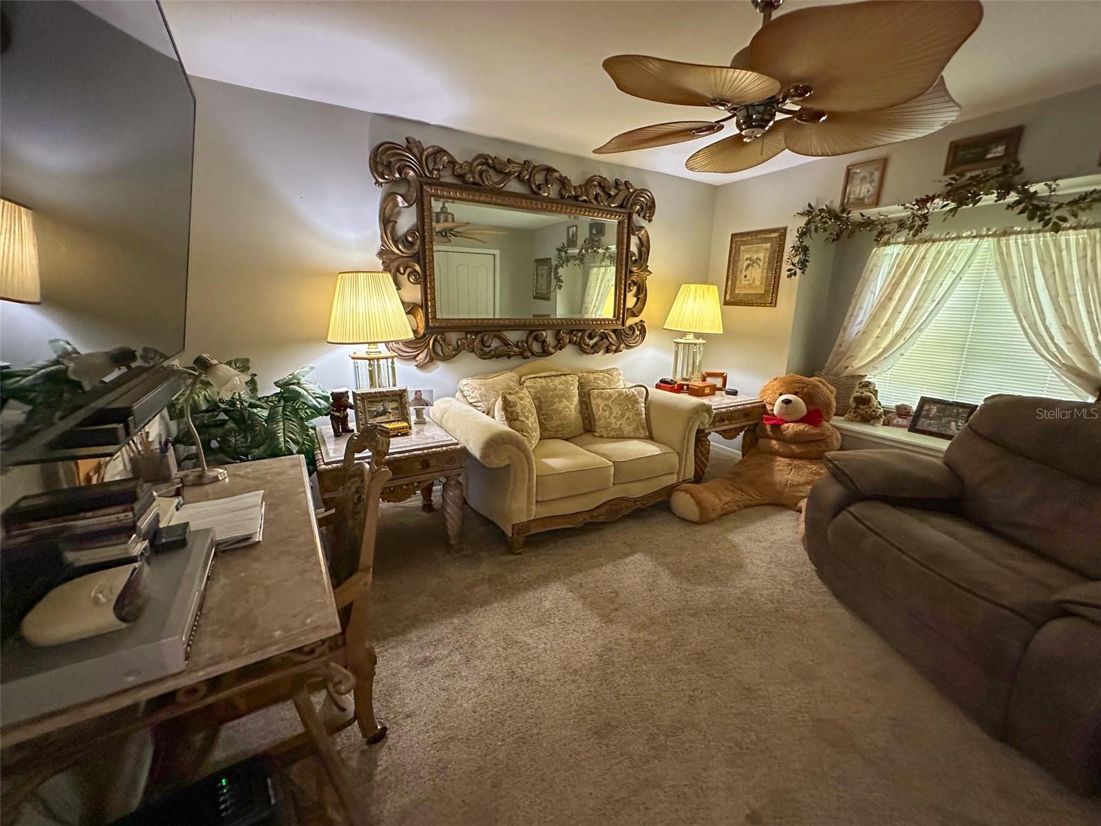 AUTUMN OAKS - Residential