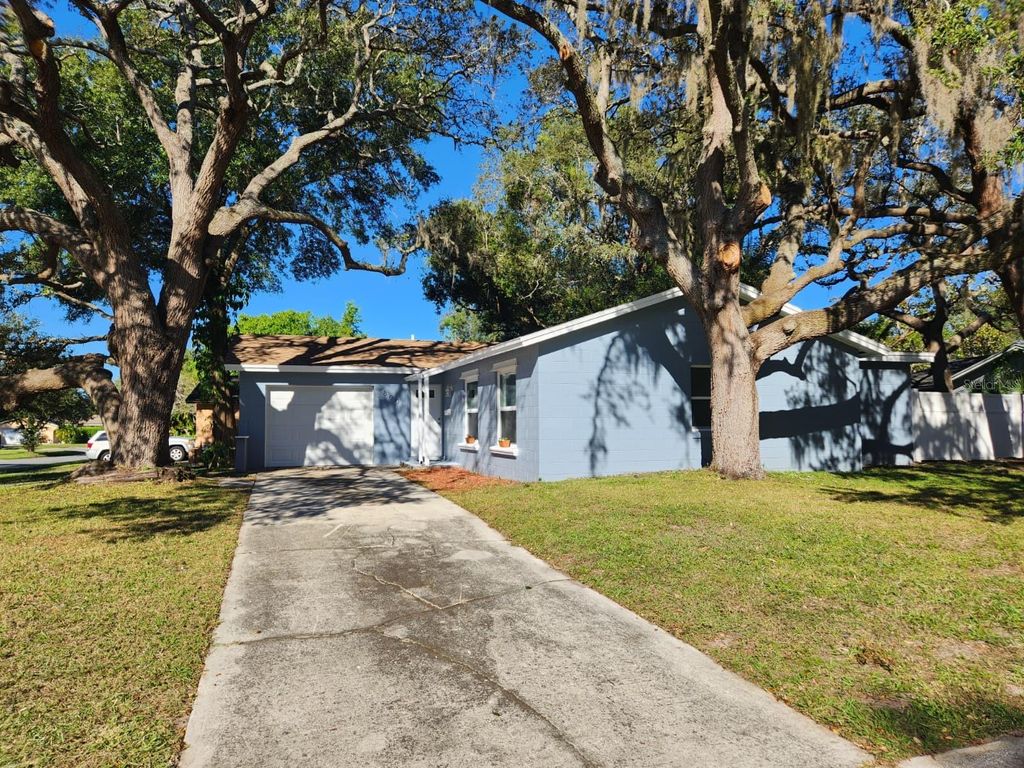 Photo of 800 Diane Circle, Casselberry, FL 32707 (MLS # O6357379)