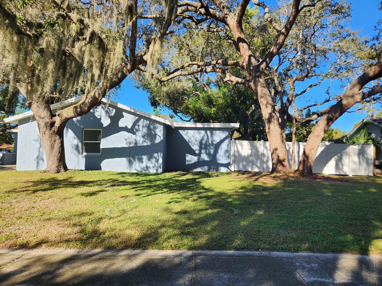 LAKE KATHRYN WOODS - Residential