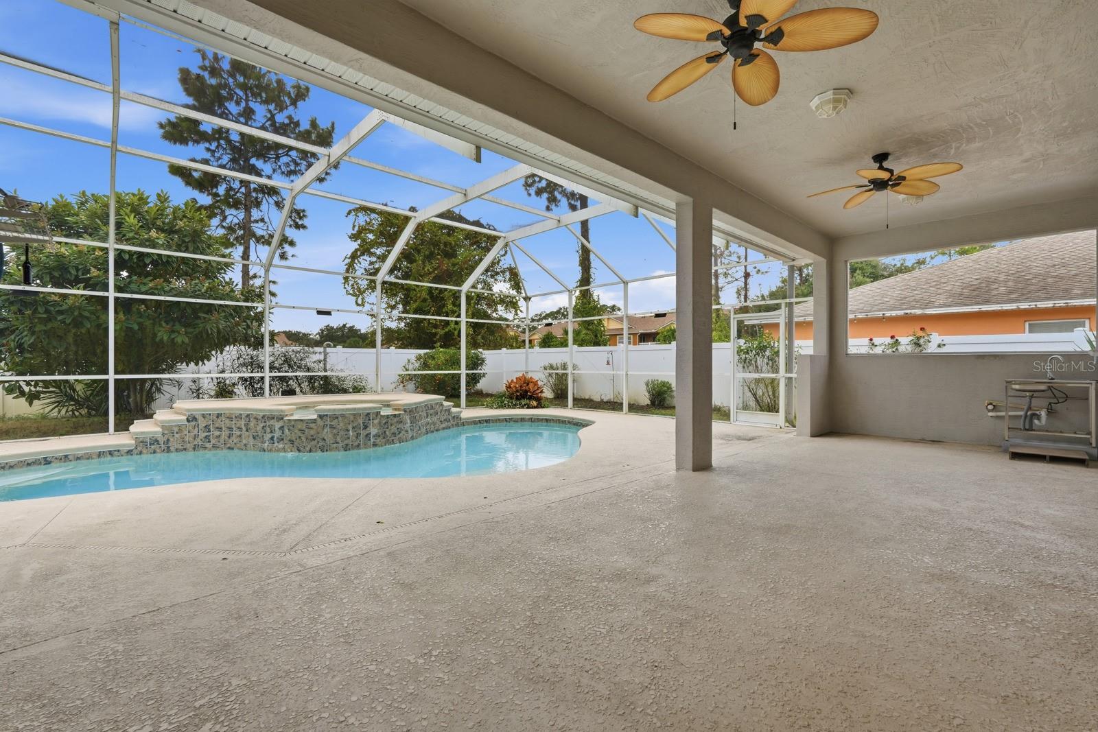 CYPRESS KNOLL - Residential