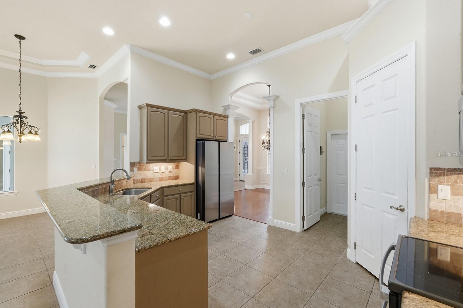 CYPRESS KNOLL - Residential