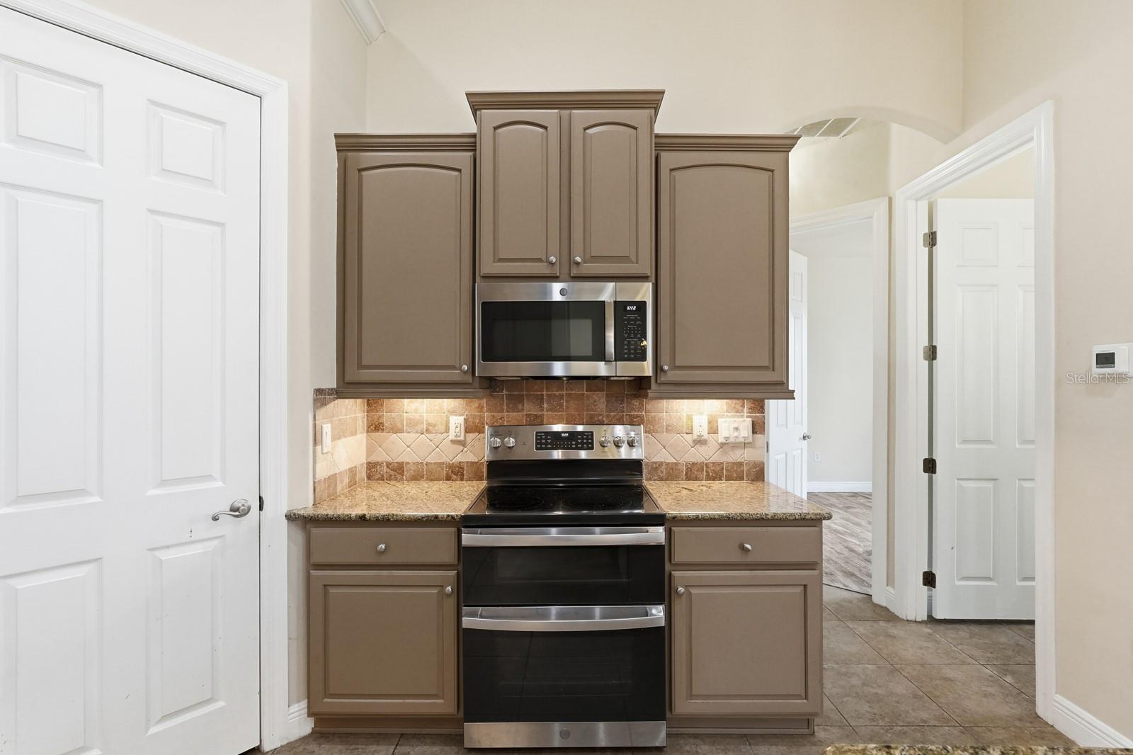 CYPRESS KNOLL - Residential