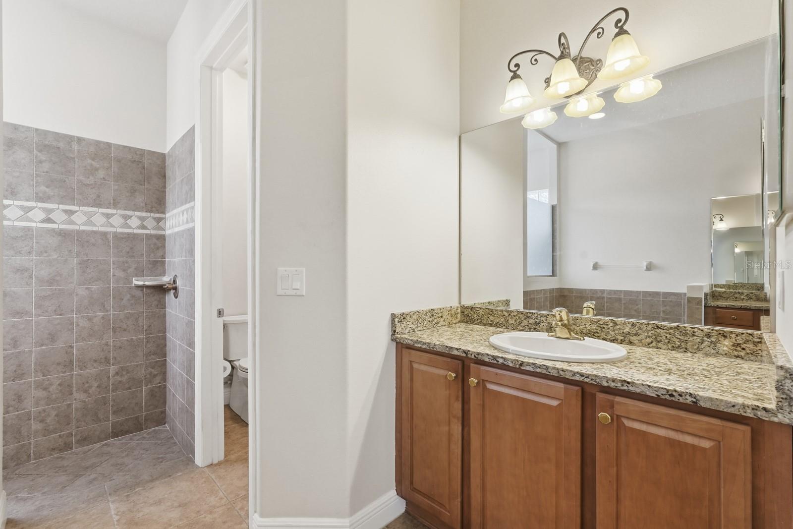 CYPRESS KNOLL - Residential