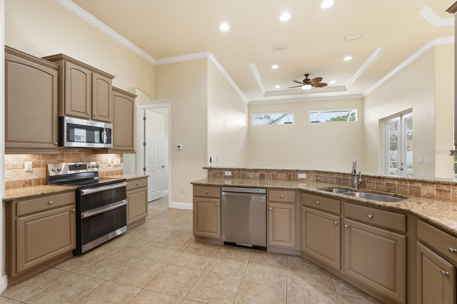 CYPRESS KNOLL - Residential