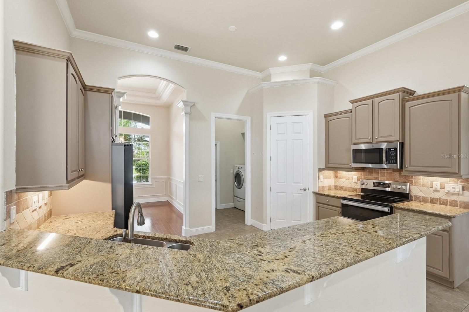 CYPRESS KNOLL - Residential